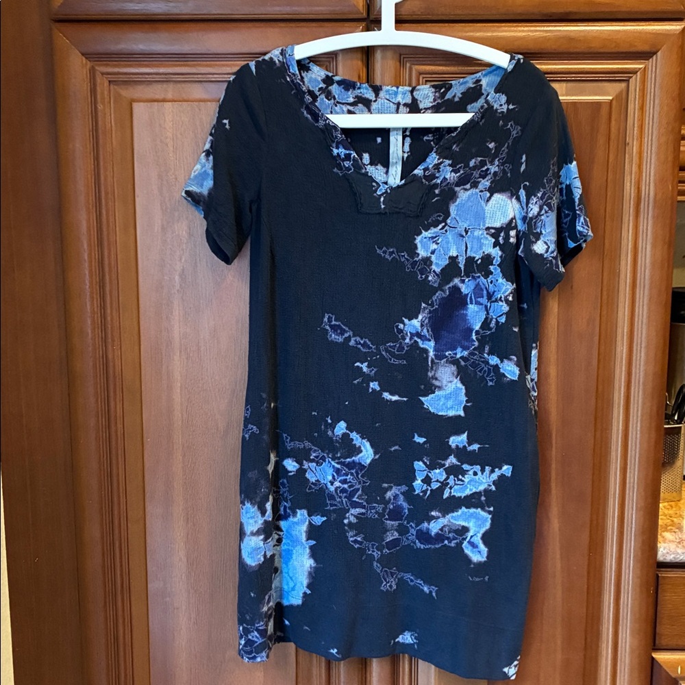 Raquel Allegra blue purple navy abstract tie-dye short sleeve dress